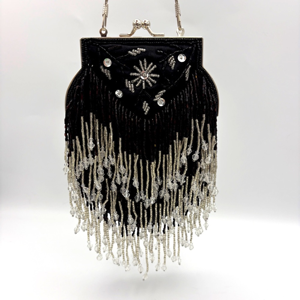Elegant Black and Silver Beaded Clutch